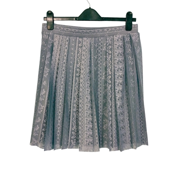 NWOT | Asos Pleated Lace Mini Skirt | US 8 - Picture 2 of 6